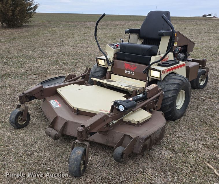 Grasshopper 928D Commercial Turf Mower For Sale | Purple Wave Auction