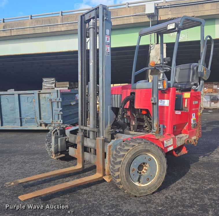 2013 Moffett M55.4 forklift - EC3992