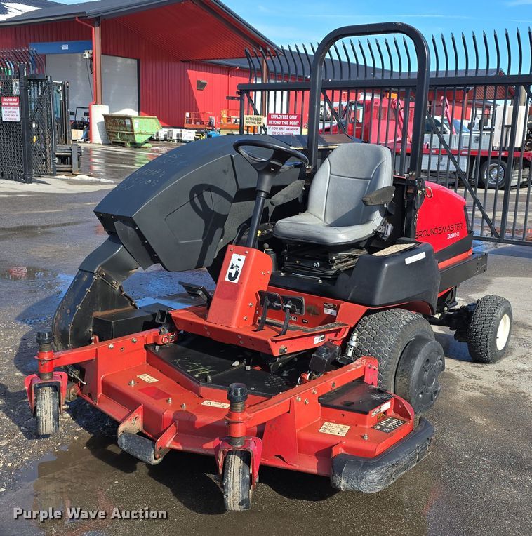 2016 Toro Groundsmaster 3280D lawn mower - EH8635
