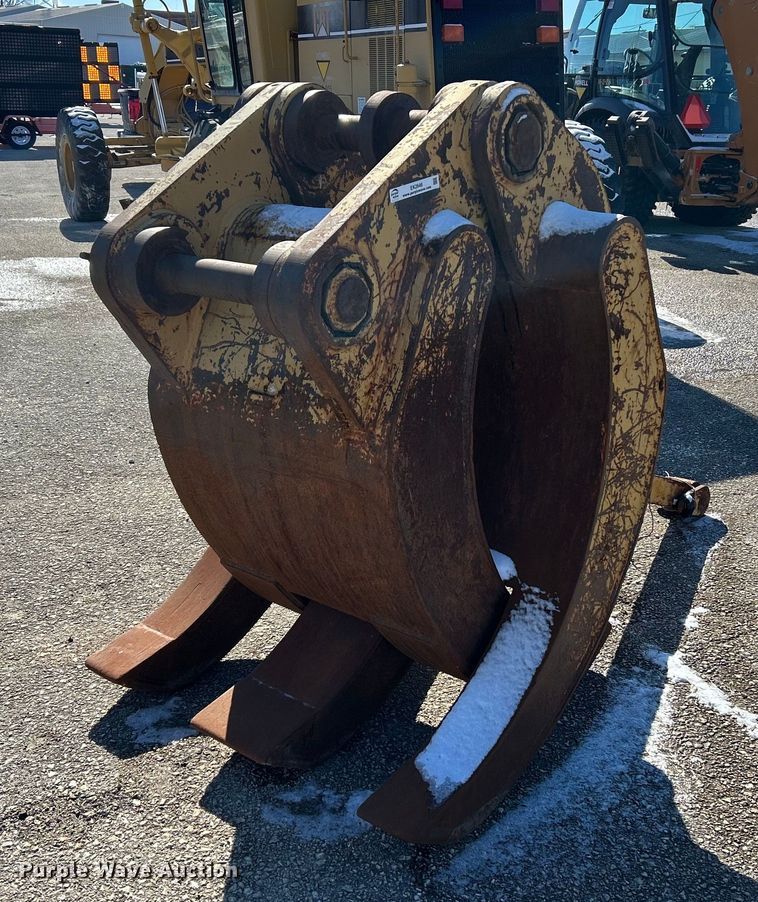 43 1/2"W excavator grapple - EK2646