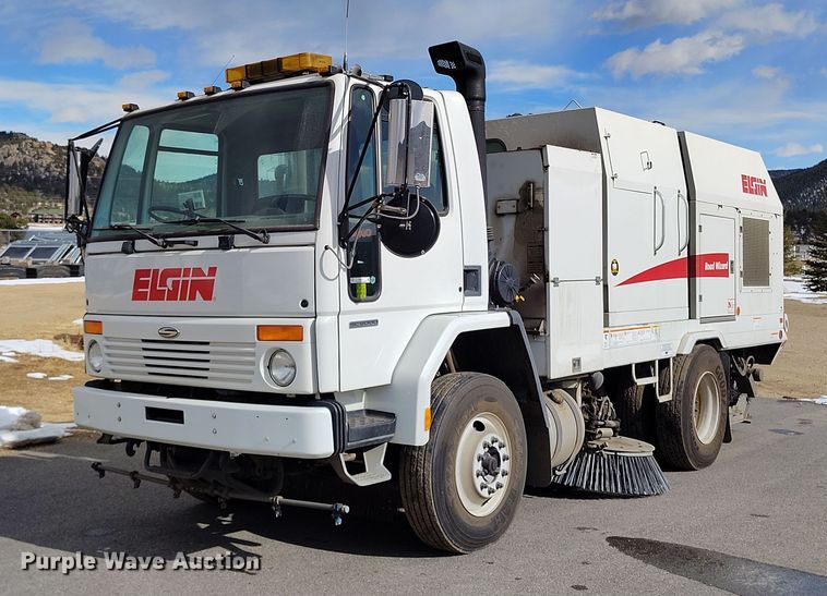 2007 Sterling SC8000 street sweeper truck - EH0177