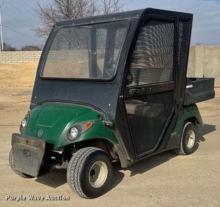 2017 Yamaha Adventurer One golf cart - EQ1015