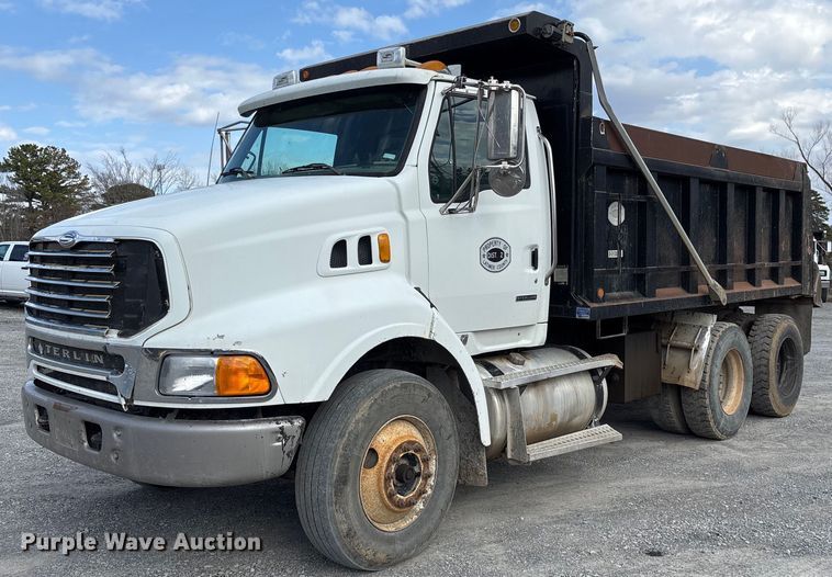 2007 Sterling L8500 dump truck - EY9940