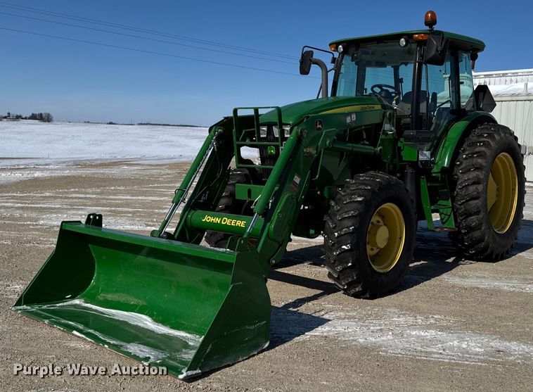 2013 John Deere 6140D MFWD tractor - DT0576