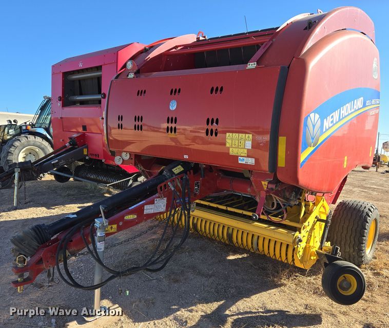 2014 New Holland RB560 round baler - ER8746