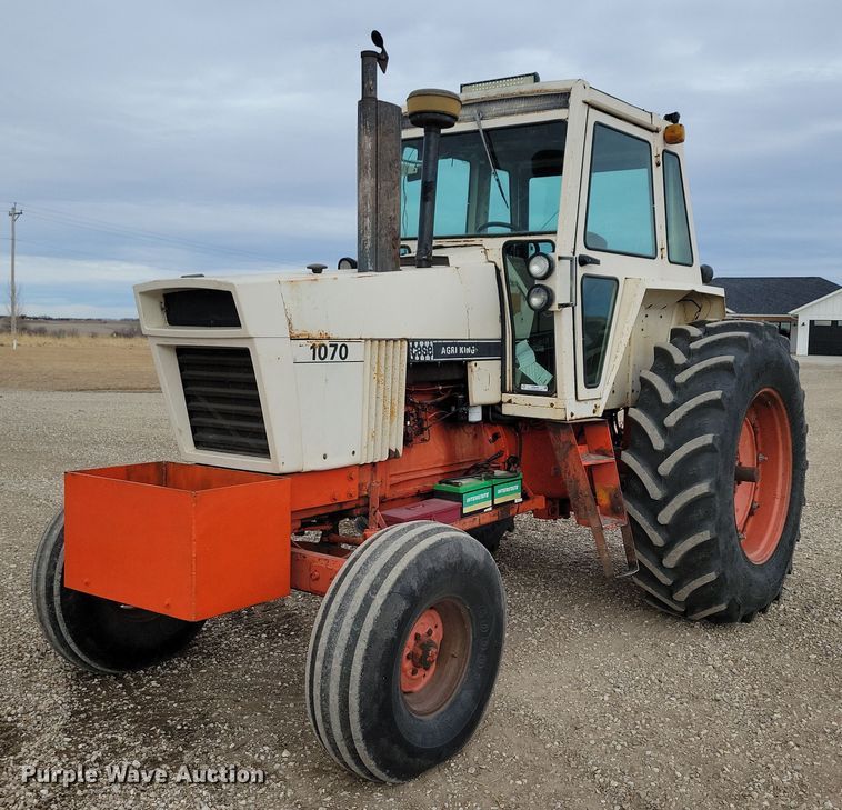 1976 Case 1070 tractor - NB9838