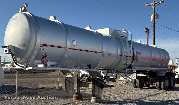 2010 Dragon tank trailer - ED5517