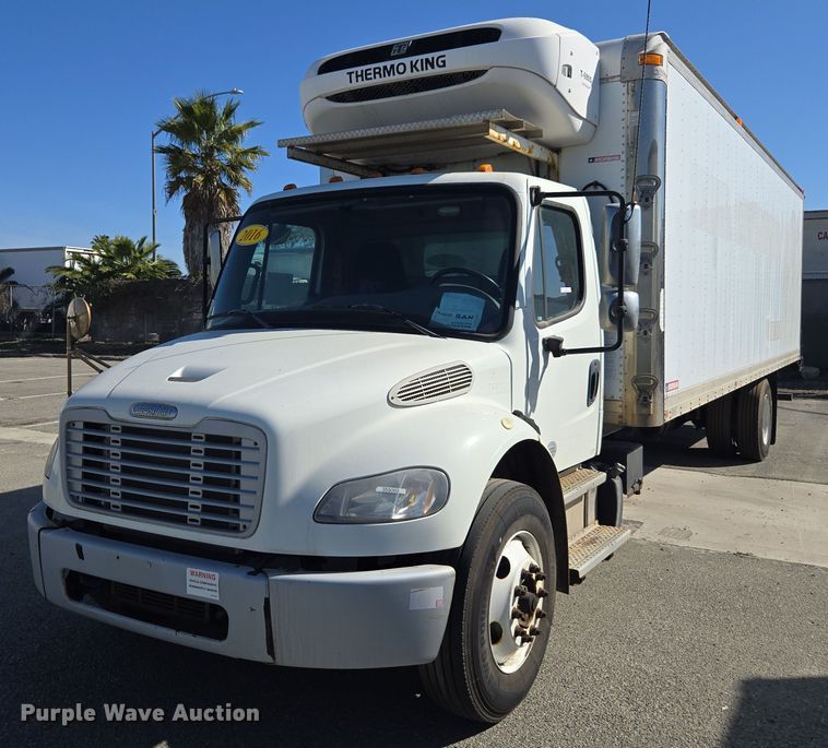 2016 Freightliner Business Class M2 106 refrigerated truck - EI4169