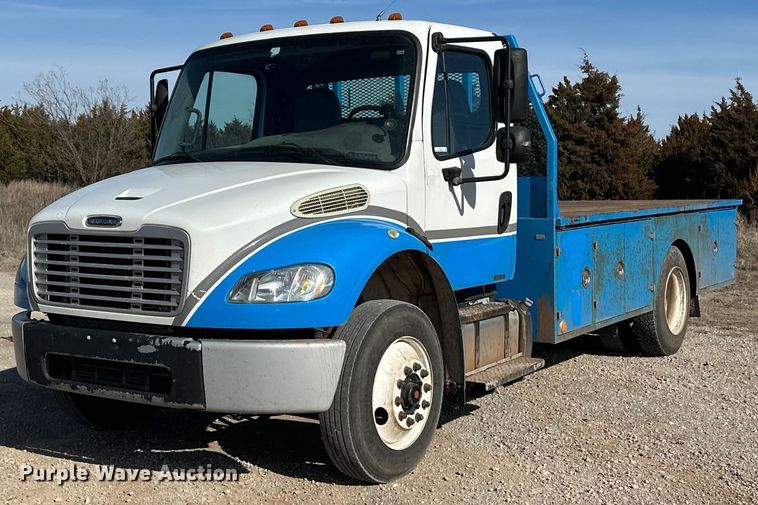 2014 Freightliner M2 flatbed truck - EK0364