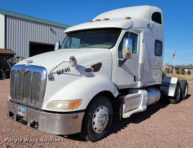 2006 Peterbilt 387 semi truck - NB9847