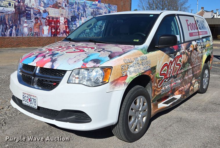 2015 Dodge Grand Caravan handicap accessible van - DS5291