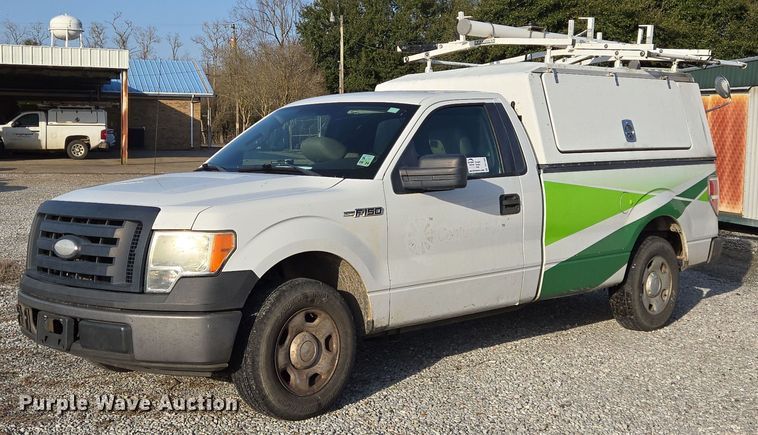 2009 Ford F150 XL pickup truck - DV1269