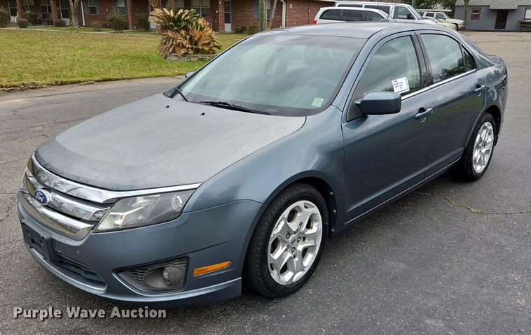 2011 Ford Fusion SE  - DV1300