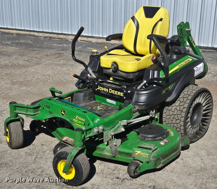 2022 John Deere Z930M  ZTR lawn mower - DV2250