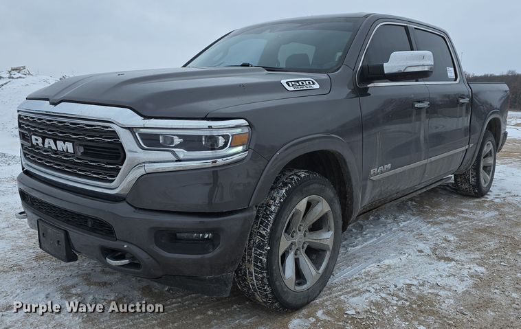 2019 Dodge Ram 1500 Limited Crew Cab pickup truck - DW3136
