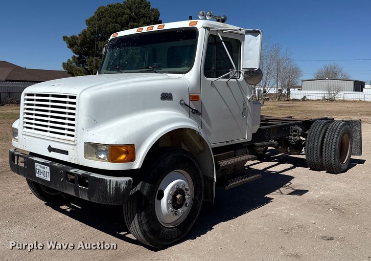 1999 International 4700 truck cab and chassis - ED5538