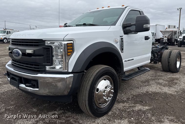 2018 Ford F550 truck cab and chassis - EG2537
