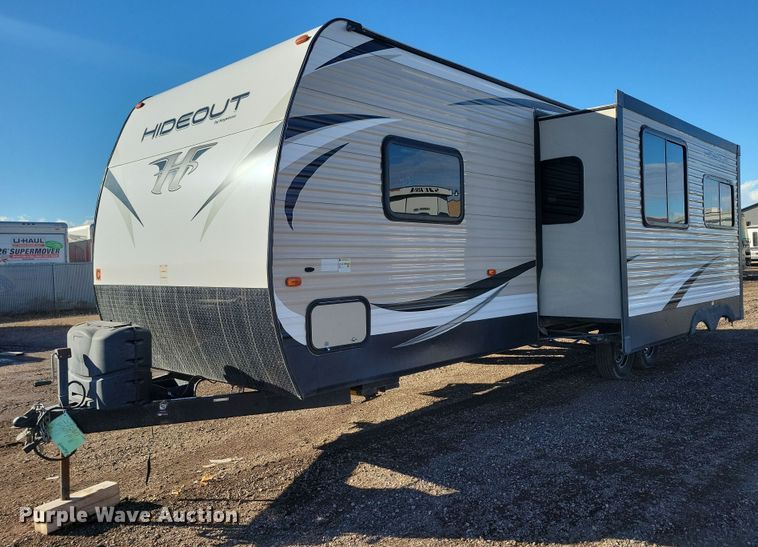 2018 Keystone Hideout 28BHS camper - NB9839