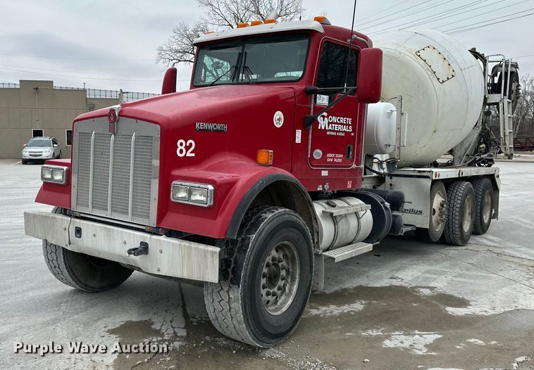2015 Kenworth W900 ready mix truck - DQ6638