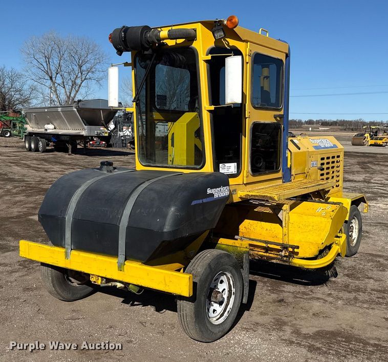 2014 Superior Broom DT80-J broom - DQ6677