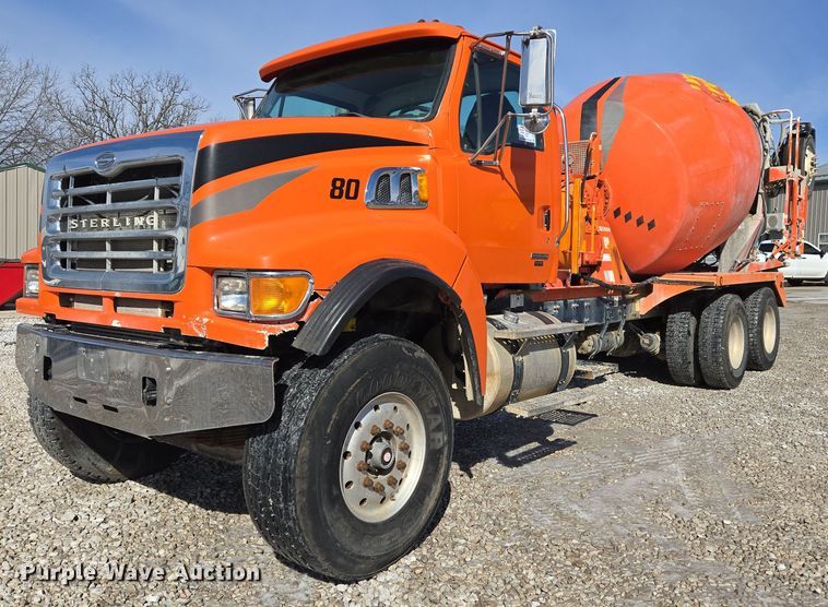 2007 Sterling L-Line ready mix truck - DS5275