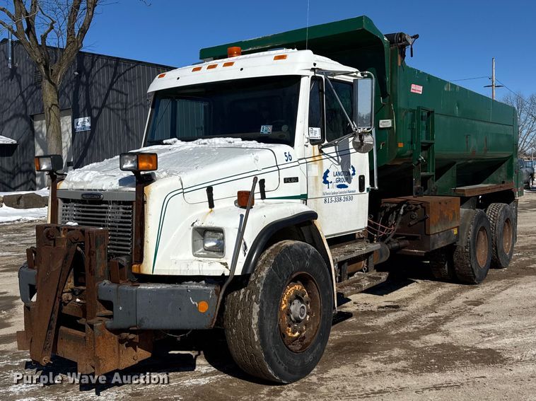 2002 Freightliner FL80 dump truck - DU3302