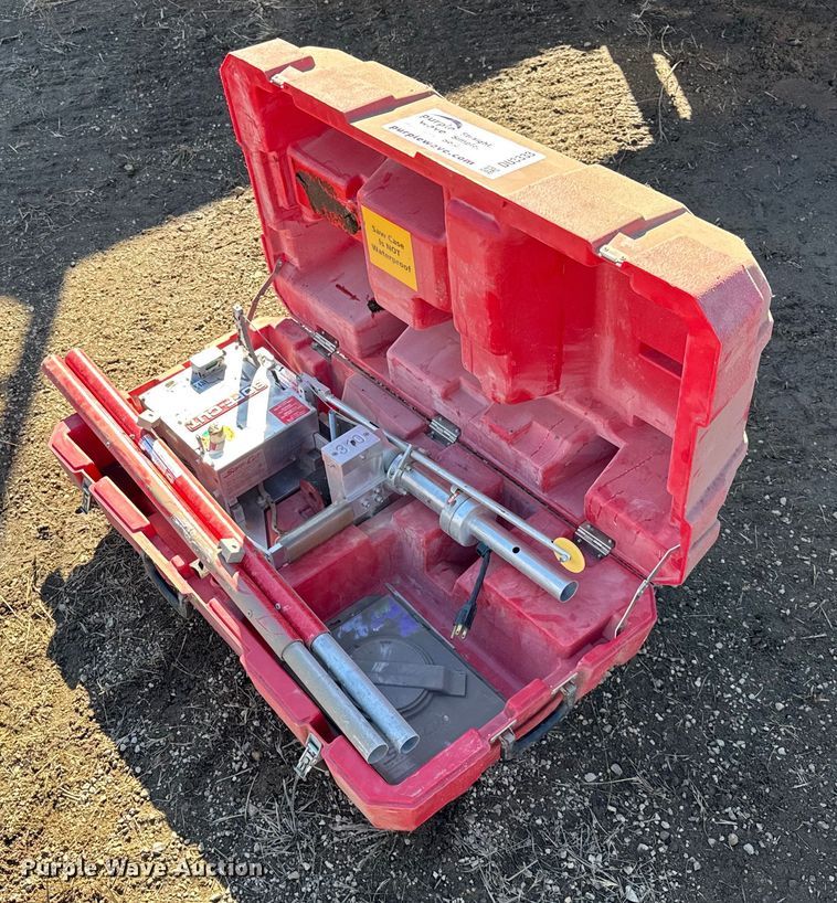 Soff-Cut 310 concrete saw - DU3333