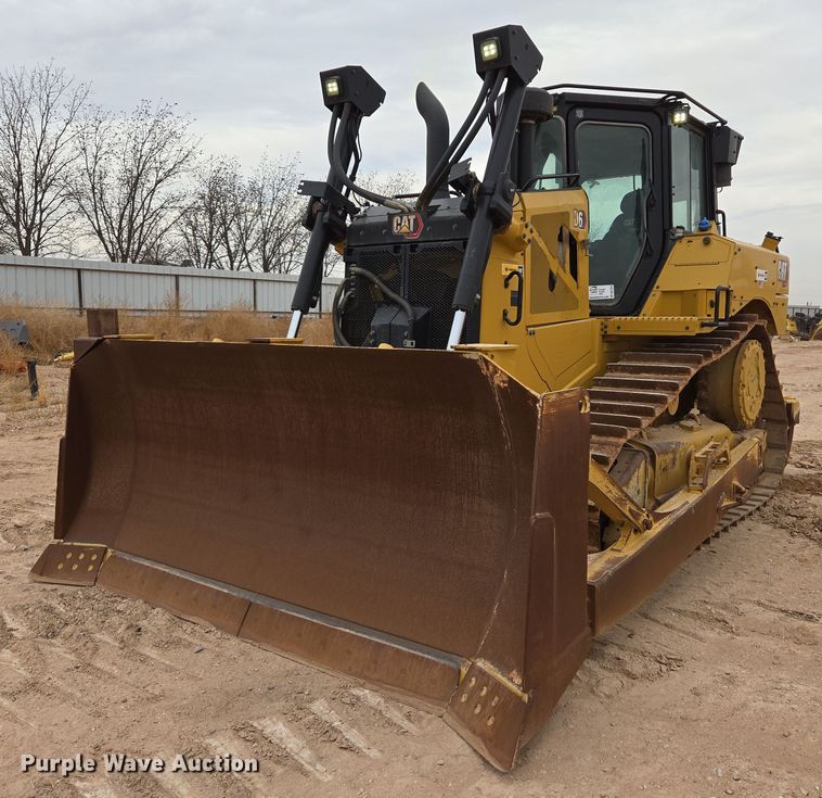 2020 Caterpillar D6 dozer - DW1816