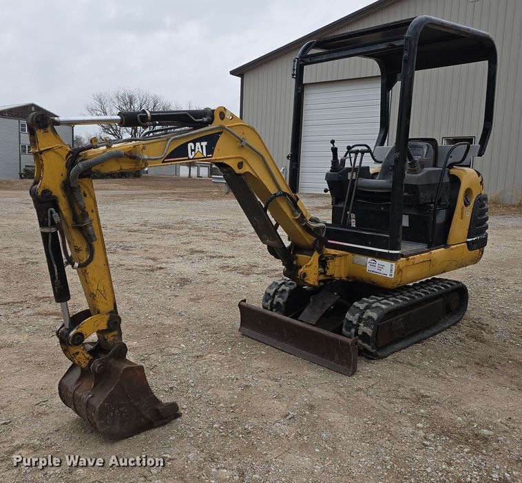 1999 Caterpillar 301.5 mini excavator - DW3181