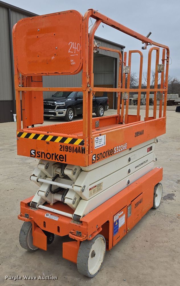 2019 Snorkel S3226E scissor lift - ED2486