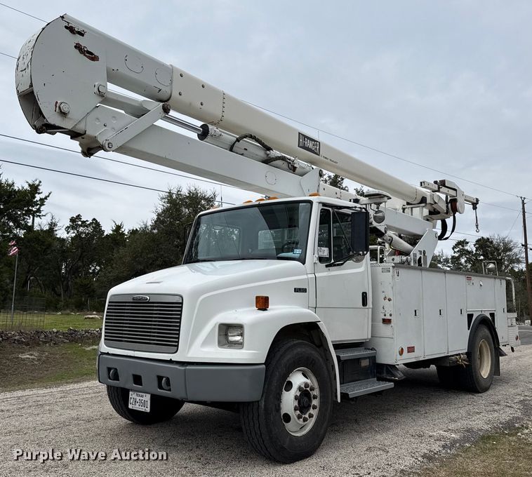 1999 Freightliner FL80 bucket truck - ED5544