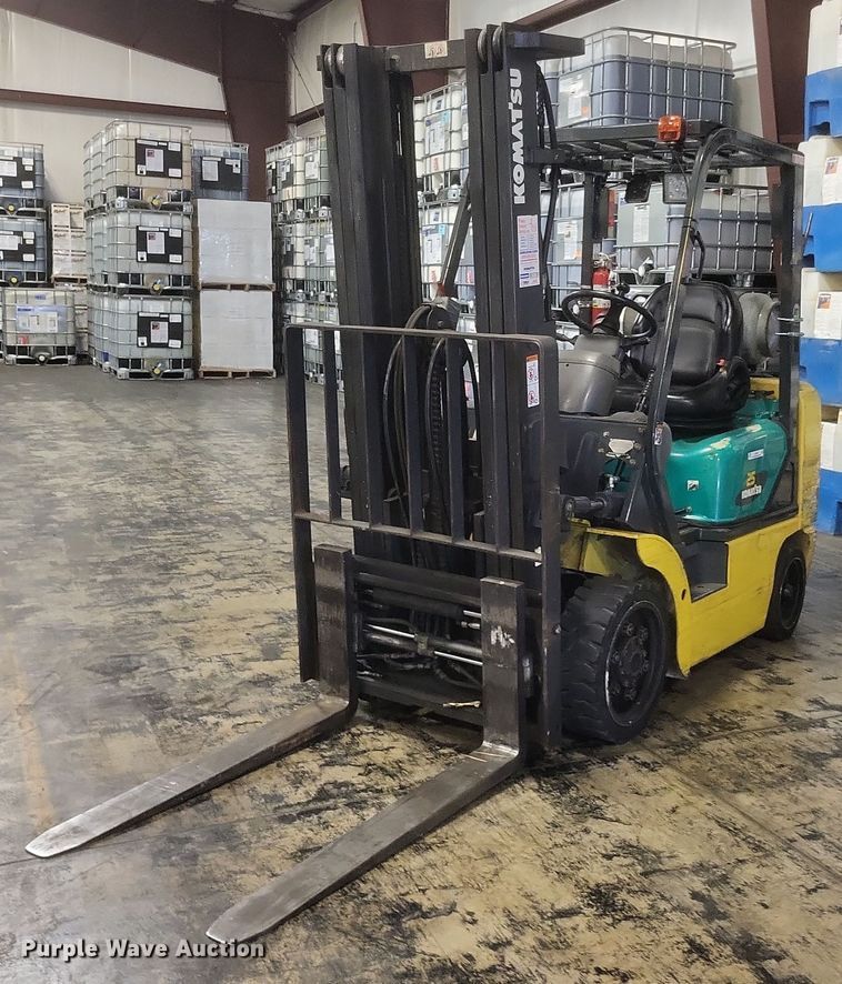 Komatsu FG25GT-14 forklift - EJ8165