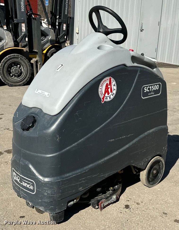 2017 Nilfisk SC1500 X20D Ecoflex floor scrubber - EN5141