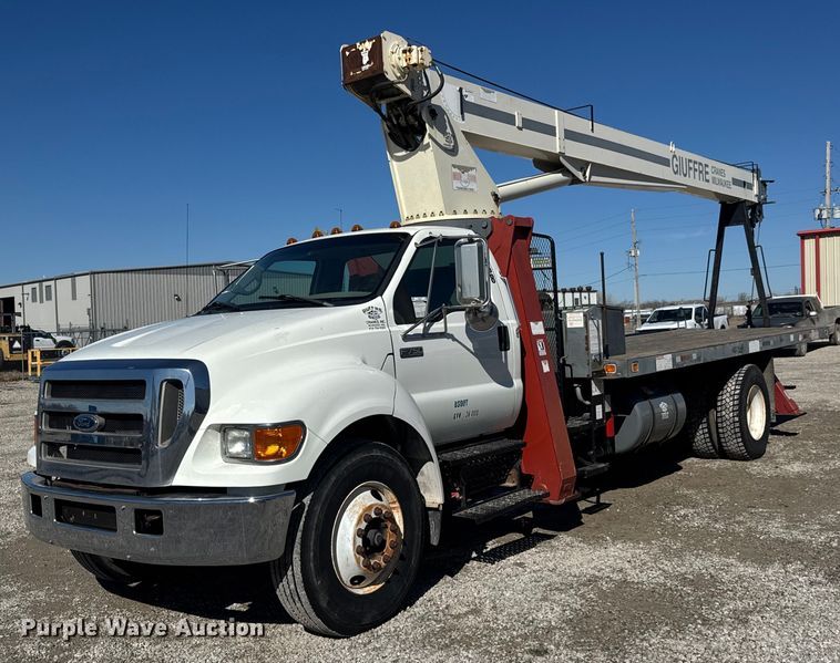 2007 Ford F750 Super Duty XL crane truck - EQ1091