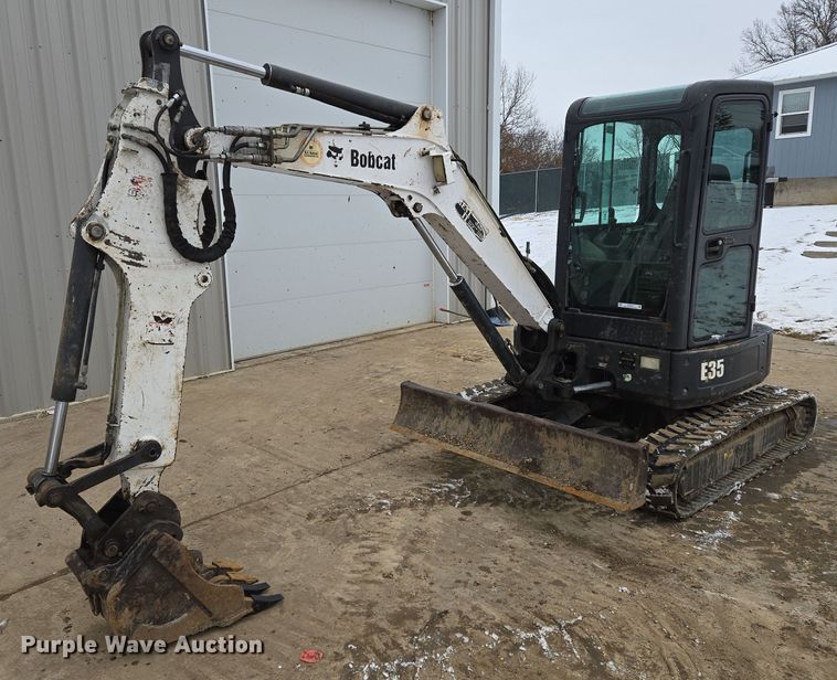 2014 Bobcat  E35 mini excavator - EQ6575