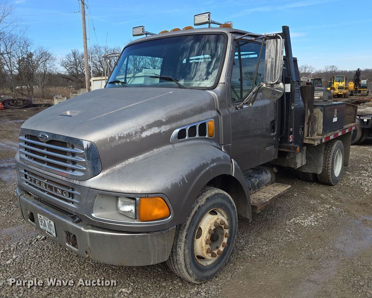 2001 Sterling Acterra flatbed truck - EQ6612