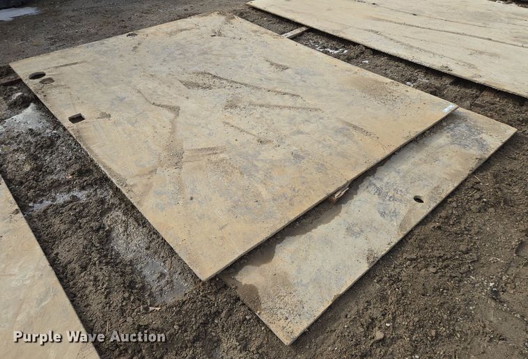 (2) steel street plates  - EQ6615