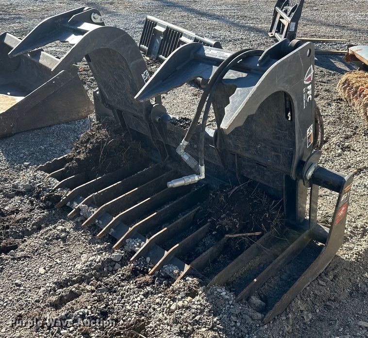 Paladin skid steer grapple bucket - EQ6651