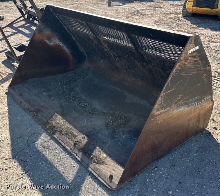 The Major 94" W telehandler bucket - ER8750