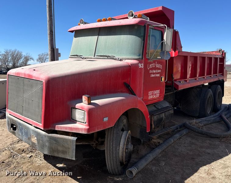 1990 White GMC dump truck - NN9610