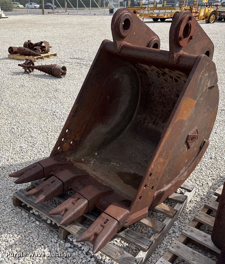 Hensley JD2-36XH-790D excavator bucket - OB9390