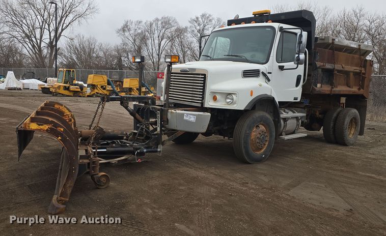 2008 Freightliner  Business Class M2 dump truck - DO7822