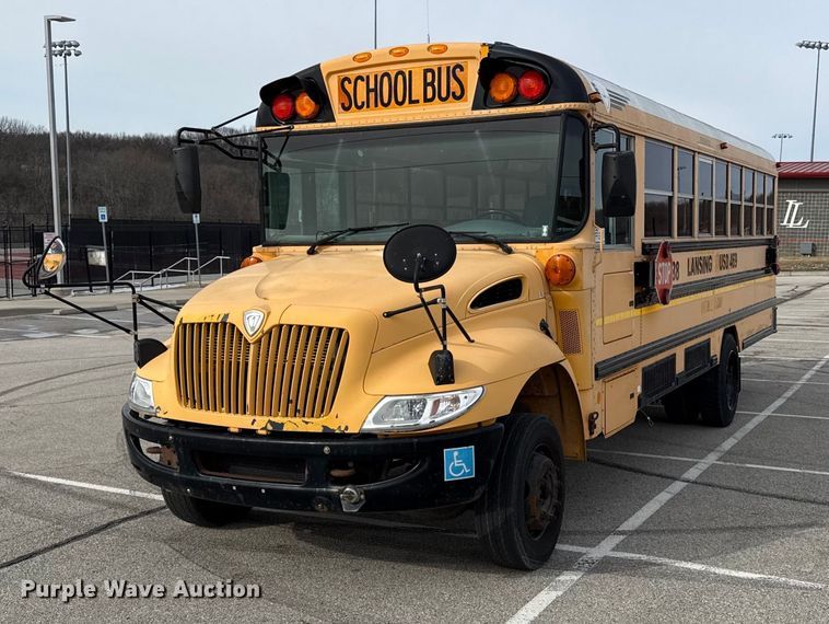 2008 IC CE300 school bus - DQ6683