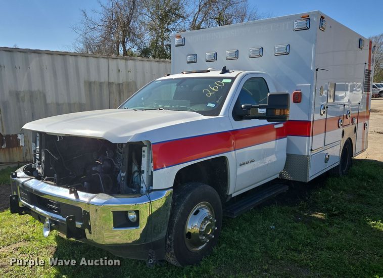 2017 Chevrolet Silverado 3500HD ambulance - DV1303