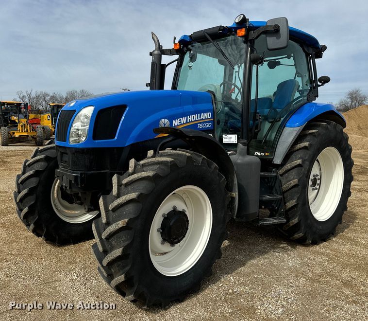 2012 New Holland T6030 MFWD tractor - DV1847