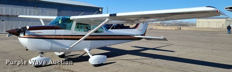 1982 Cessna 172P Skyhawk II airplane - NB9846