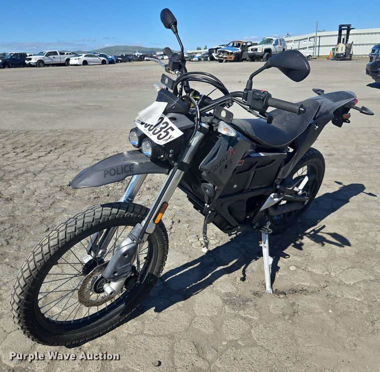 2016 Zero FX motorcycle - YA0332