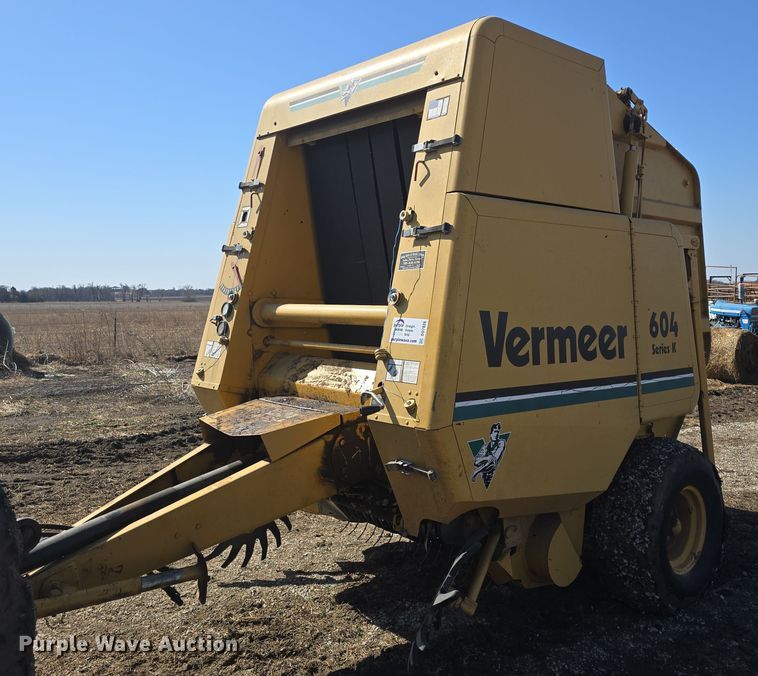 2006 Vermeer 604 Series K round baler - DO7826