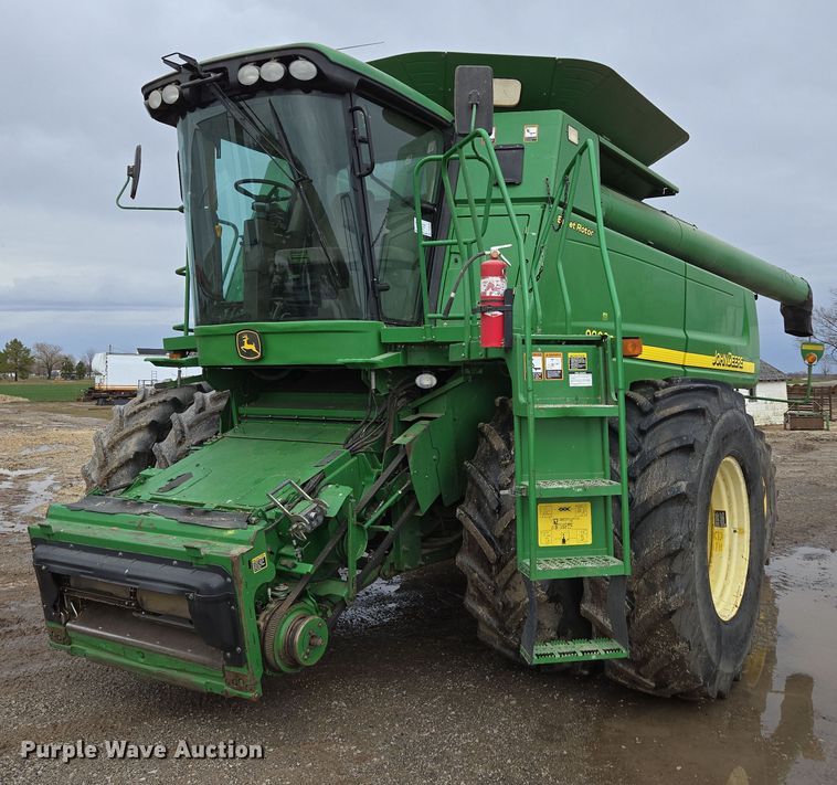 2007 John Deere 9860 STS RWA combine - DP6200