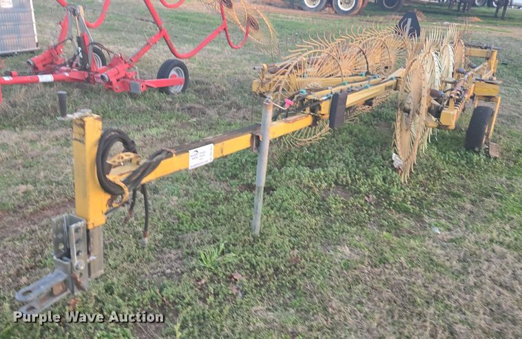 Vermeer WR-V8 hay rake - DW1852